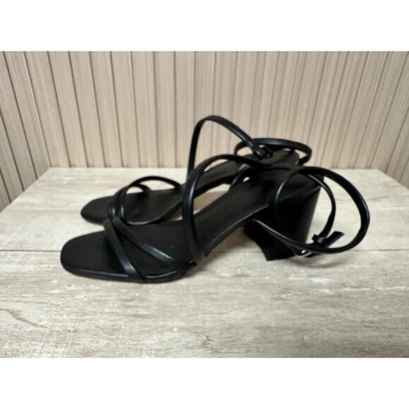 Nordstrom Rack Women Lagrange Block Heel Strappy Sandals Size 10M Black - Picture 3 of 12